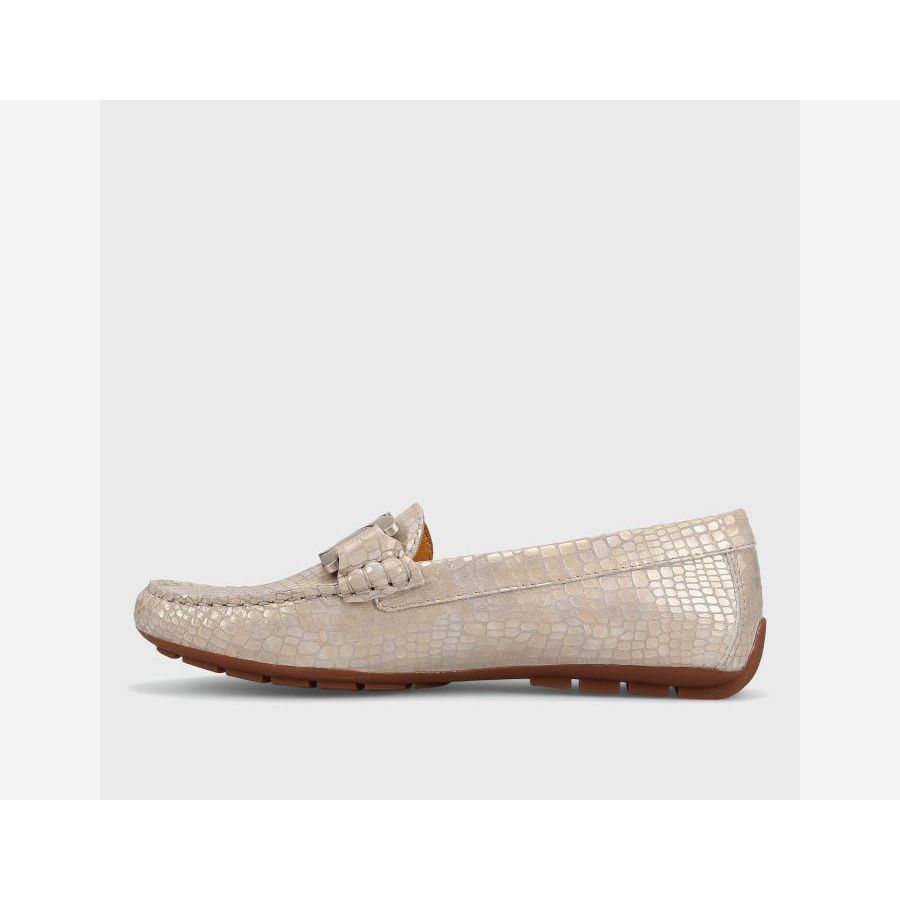 Aiker Champagne Casual Shoes